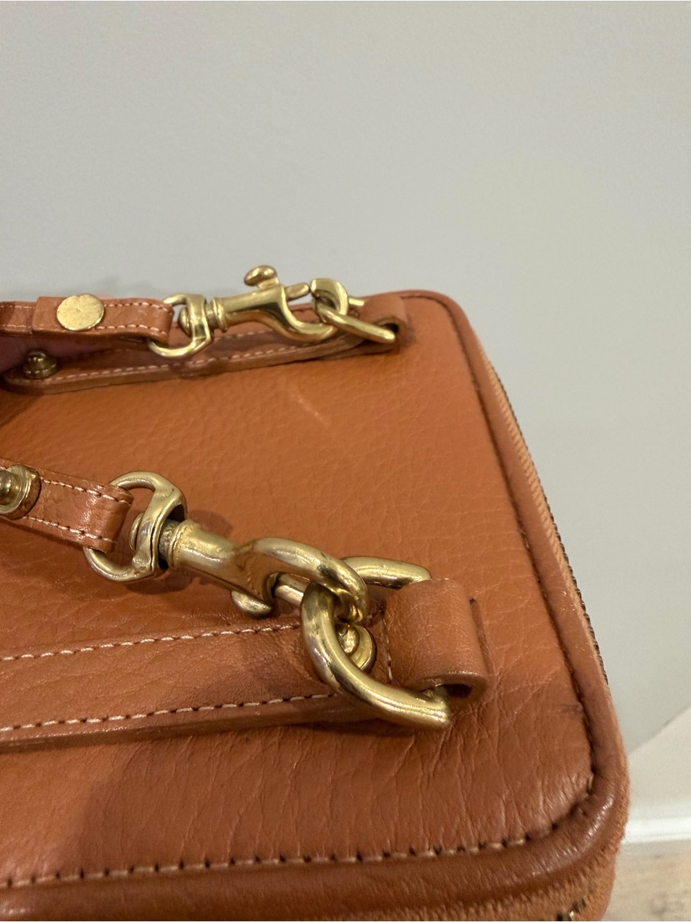 Dooney & Bourke Cognac Pebbled Leather Crossbody Wallet/Bag - Picture 3 of 9